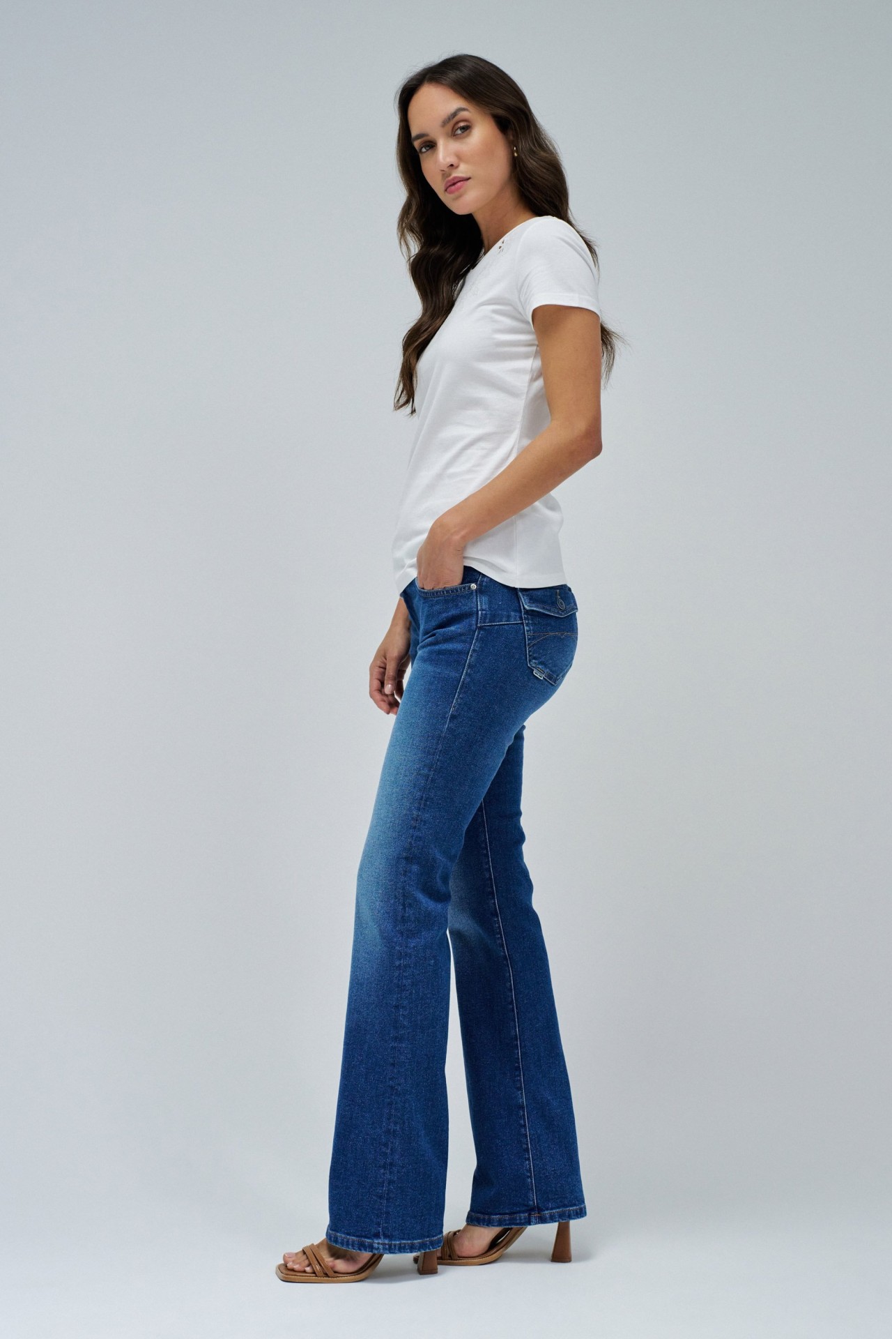 T-SHIRT WITH EMBROIDERY