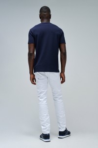 T-SHIRT COM TEXTURA