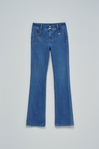 SECRET PUSH IN BOOTCUT JEANS