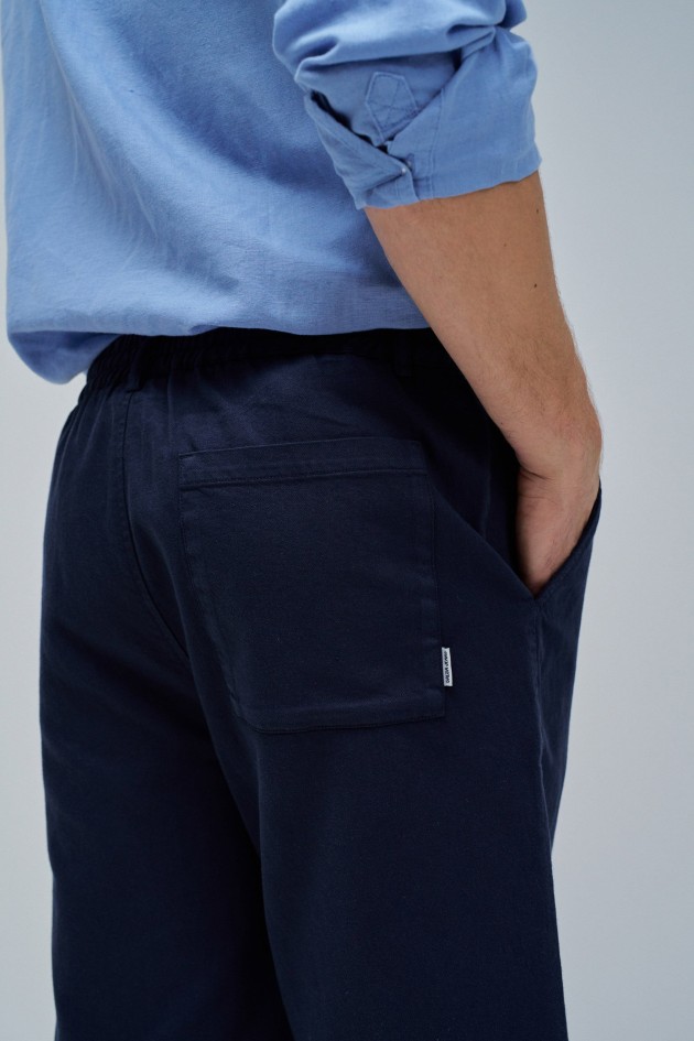 REGULAR FIT SHORTS WITH LINEN