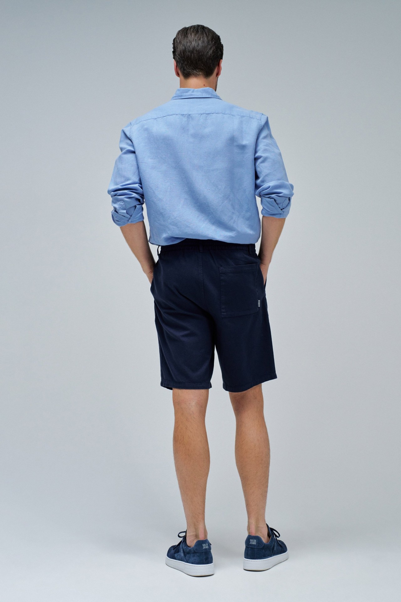 REGULAR FIT SHORTS WITH LINEN