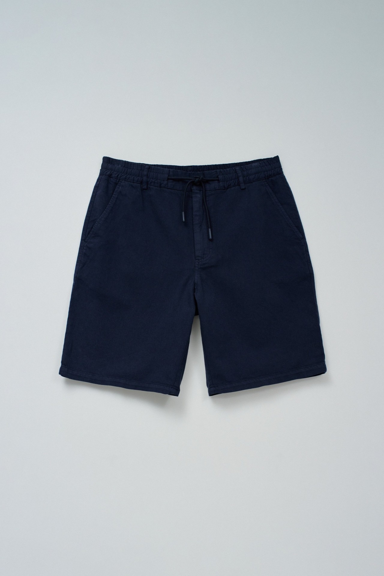REGULAR FIT SHORTS WITH LINEN