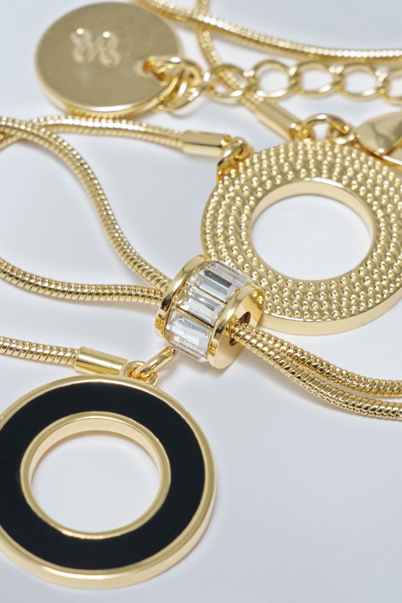 COLLIER AVEC PENDENTIFS