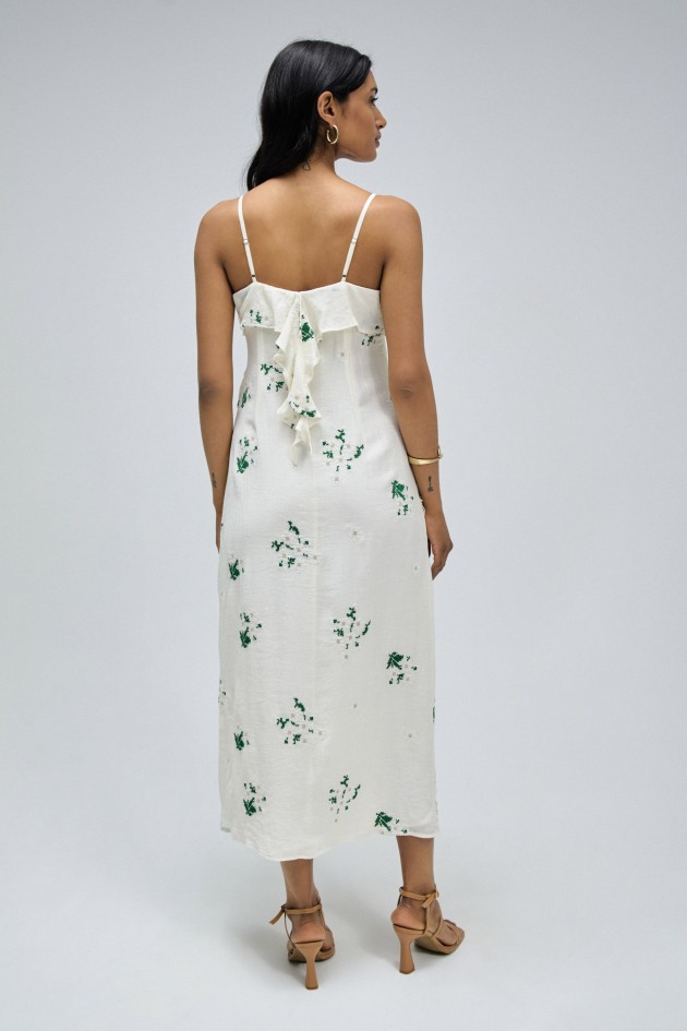 ROBE LONGUE À VOLANTS