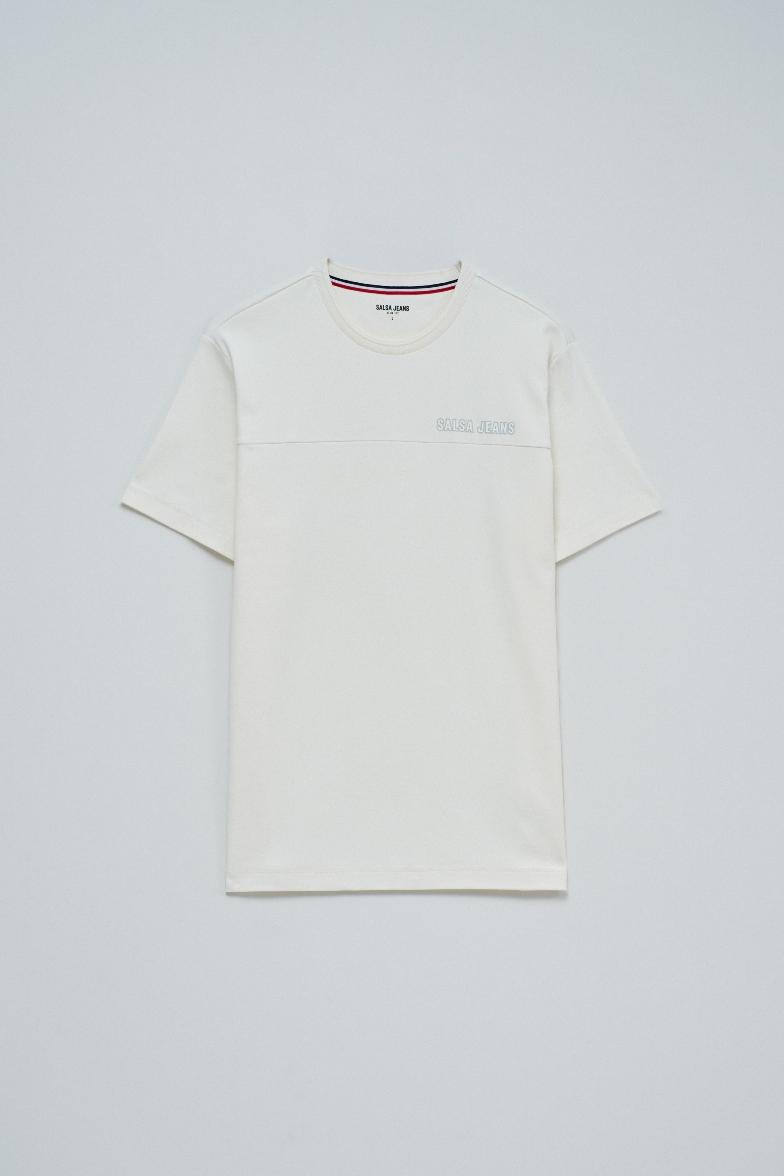 T-SHIRT WITH BRANDING