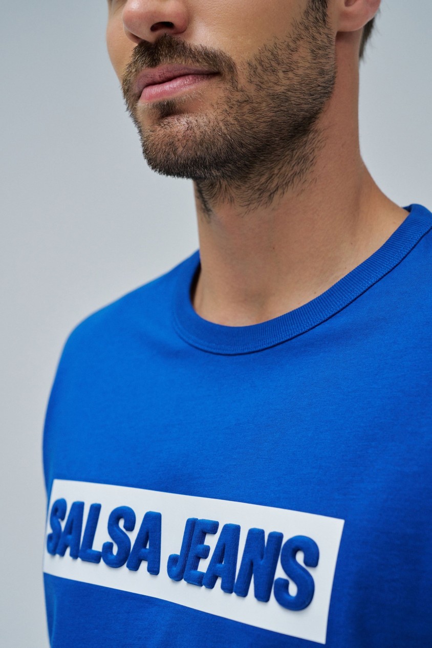 T-SHIRT MIT PRÄGUNG DES MARKENLOGOS