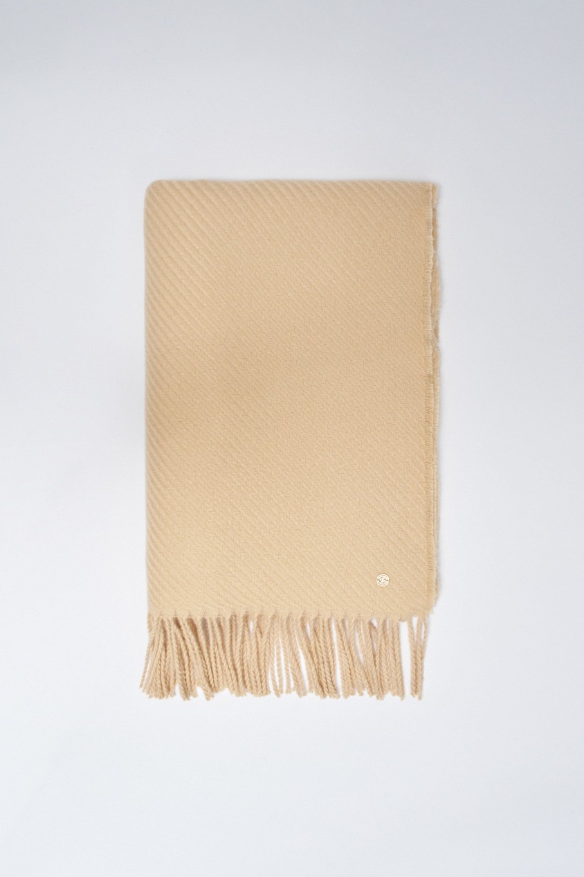 SCARF WITH FRINGES