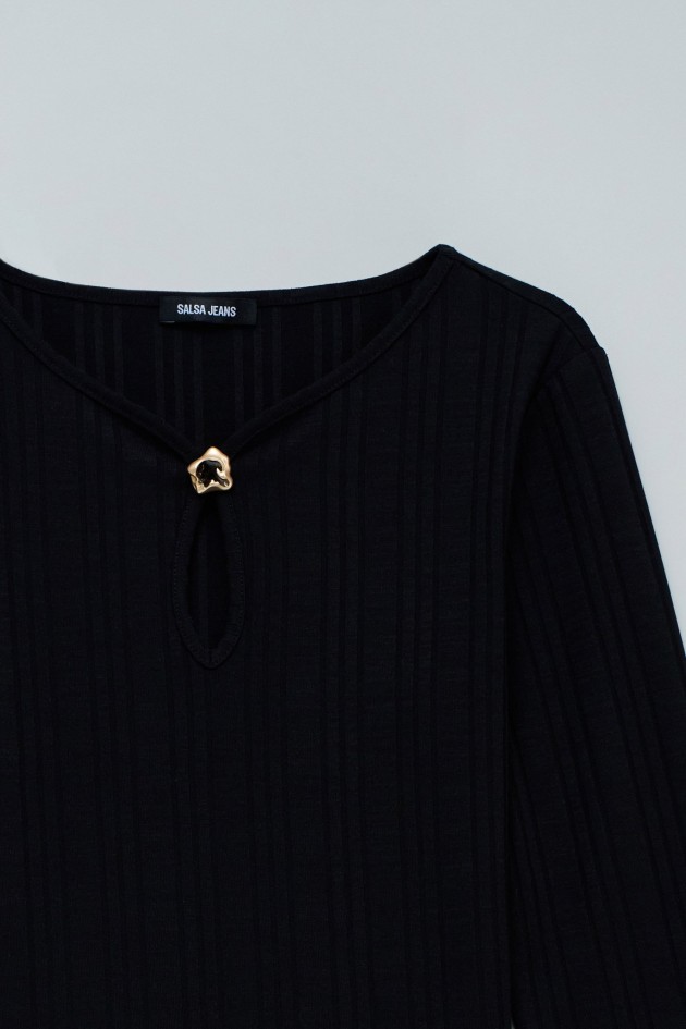 PULL EN MAILLE CÔTELÉE