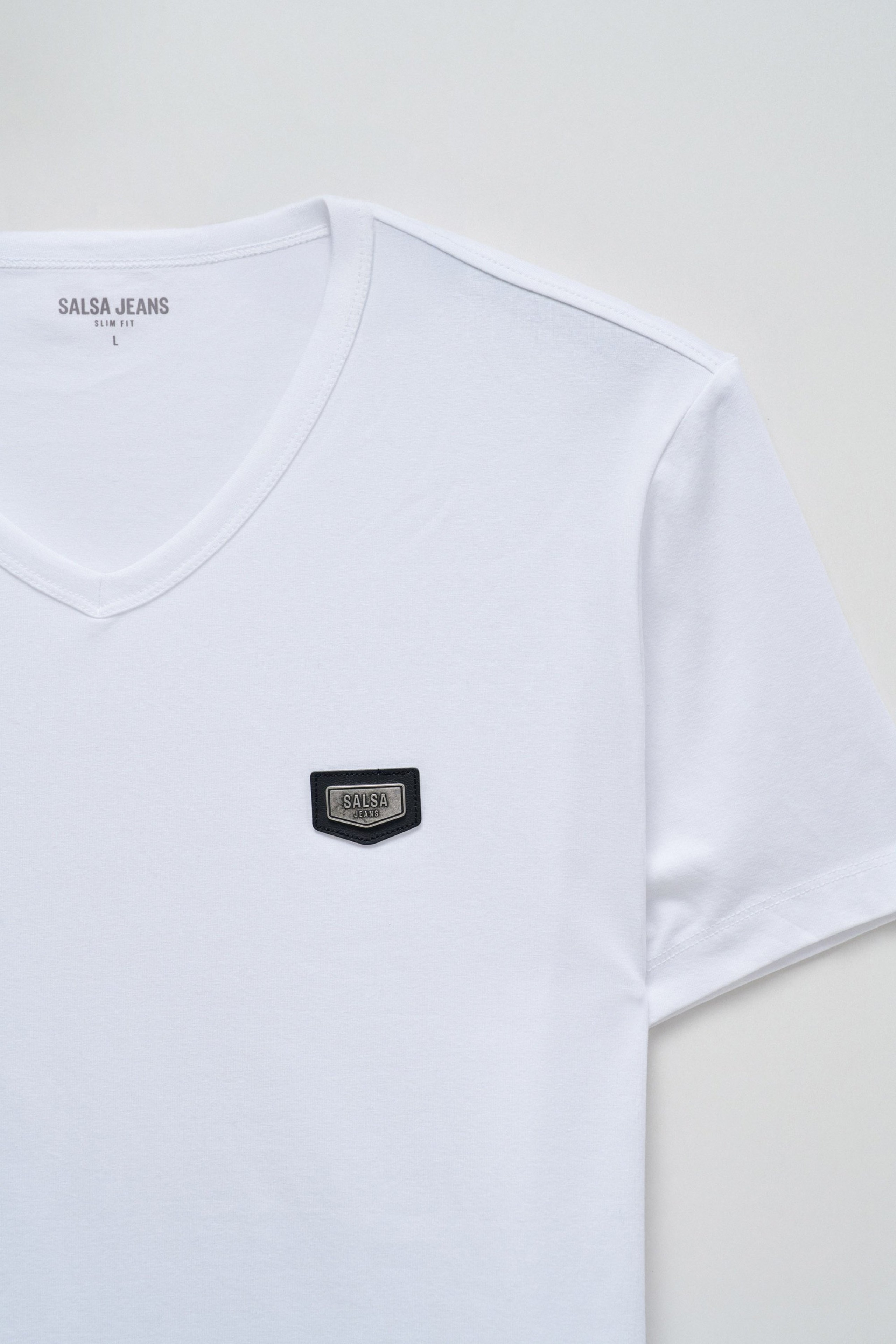 T-SHIRT COM BRANDING