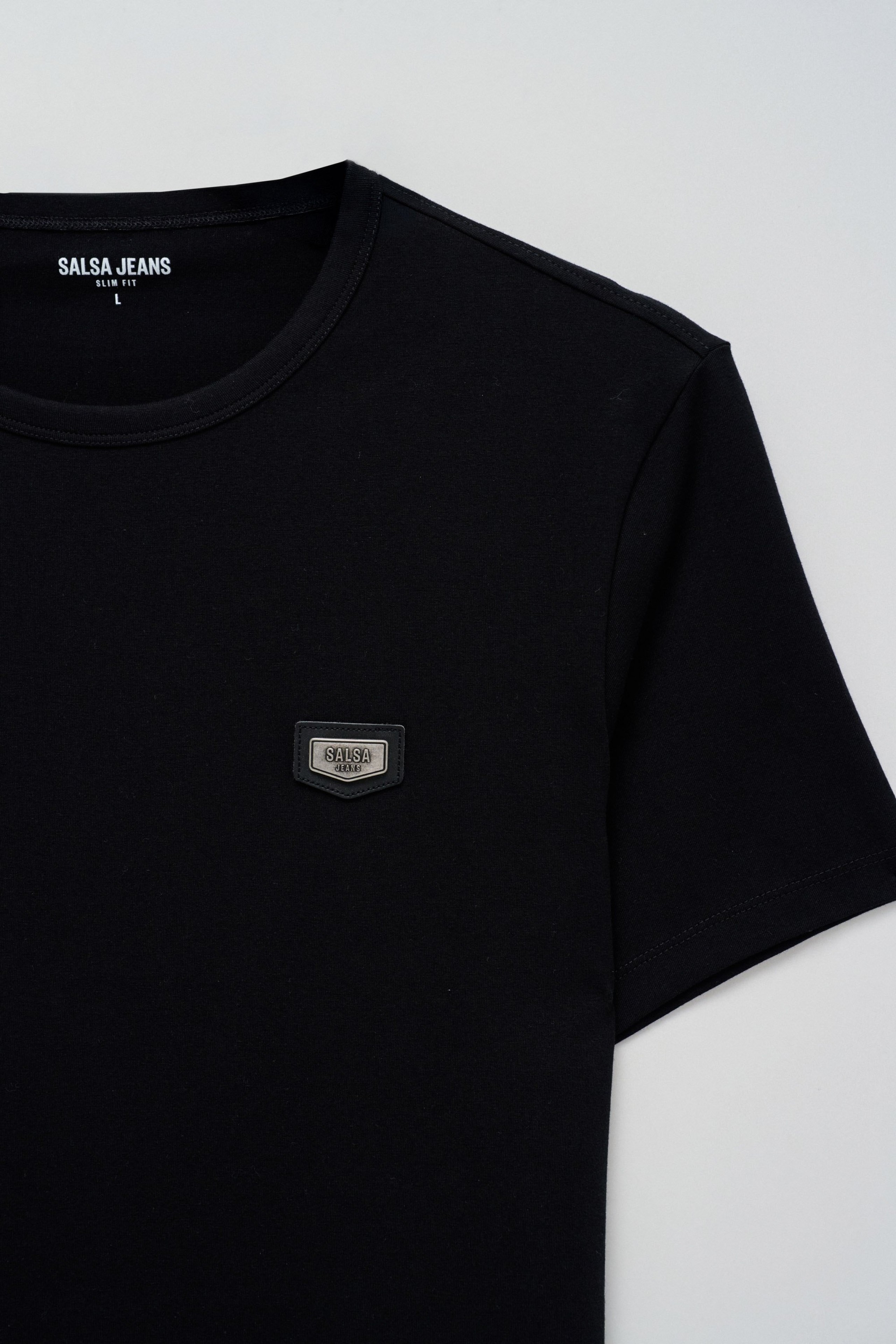 T-SHIRT COM BRANDING