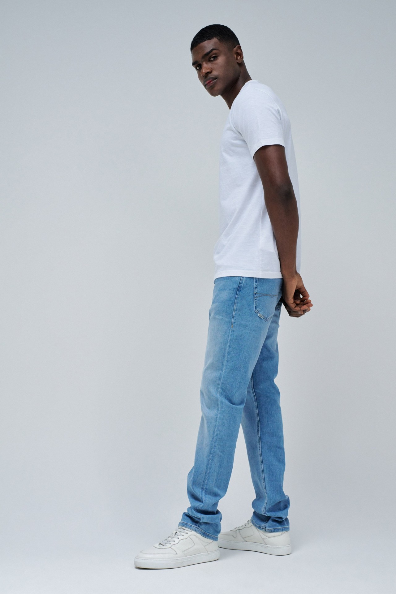 T-SHIRT WITH BRANDING