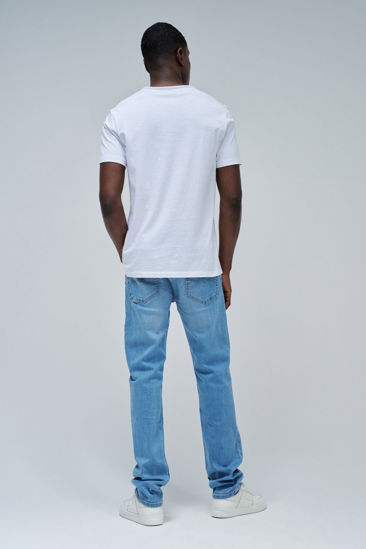 T-SHIRT WITH BRANDING