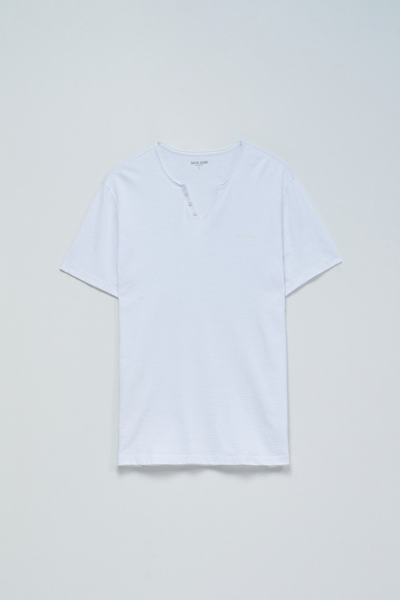 T-SHIRT WITH BRANDING