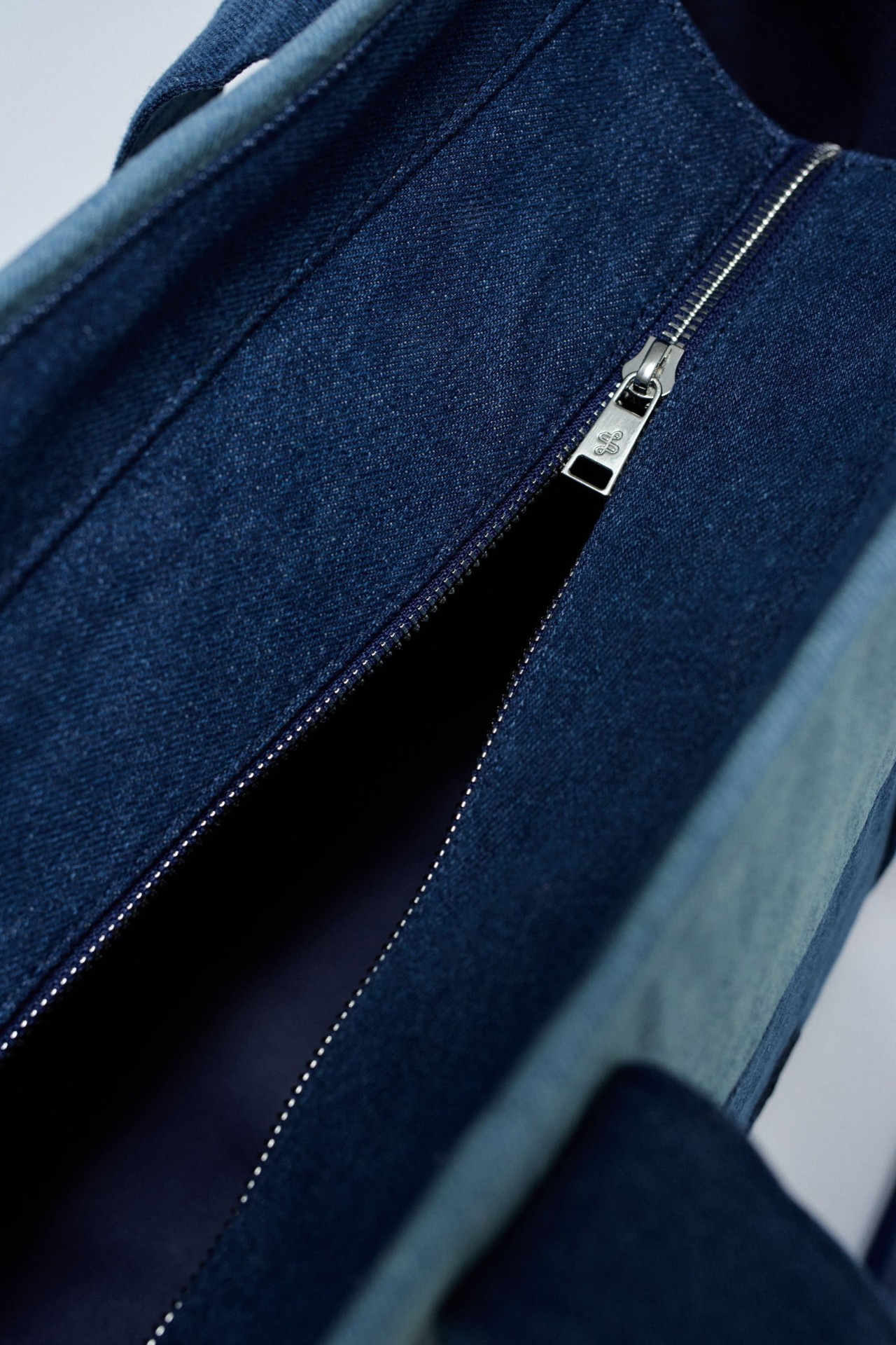 SAC FOURRE-TOUT EN DENIM