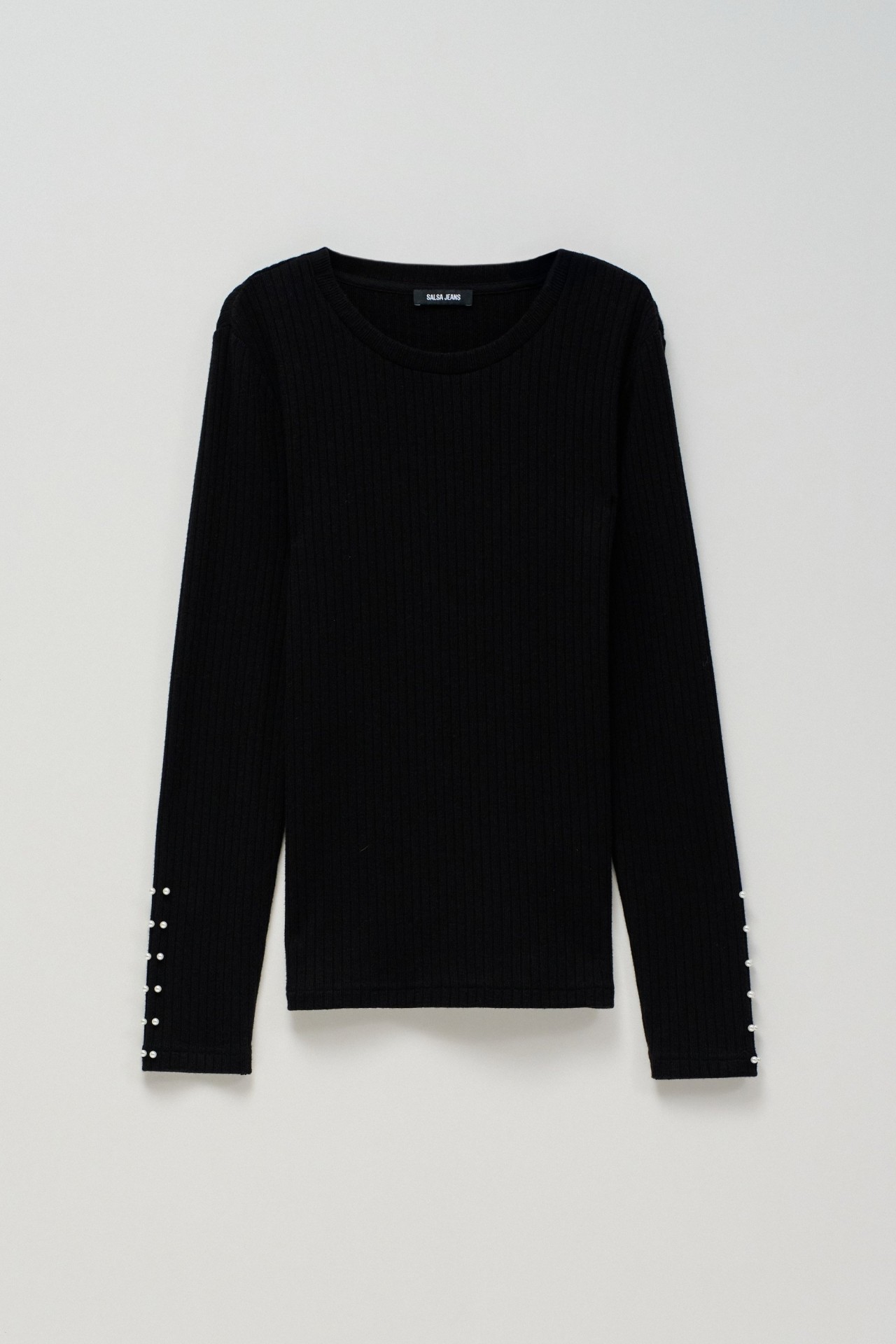 FINE RIBBED KNIT SWEATER