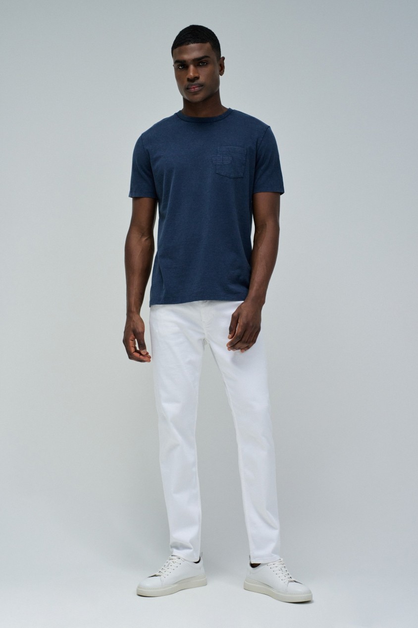 T-SHIRT WITH BRANDING