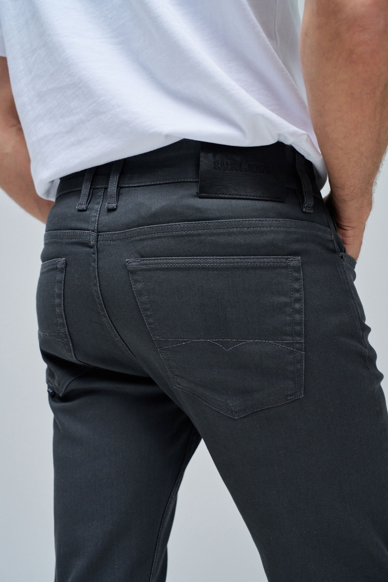 PANTALONES SLIM FIT S-ACTIV