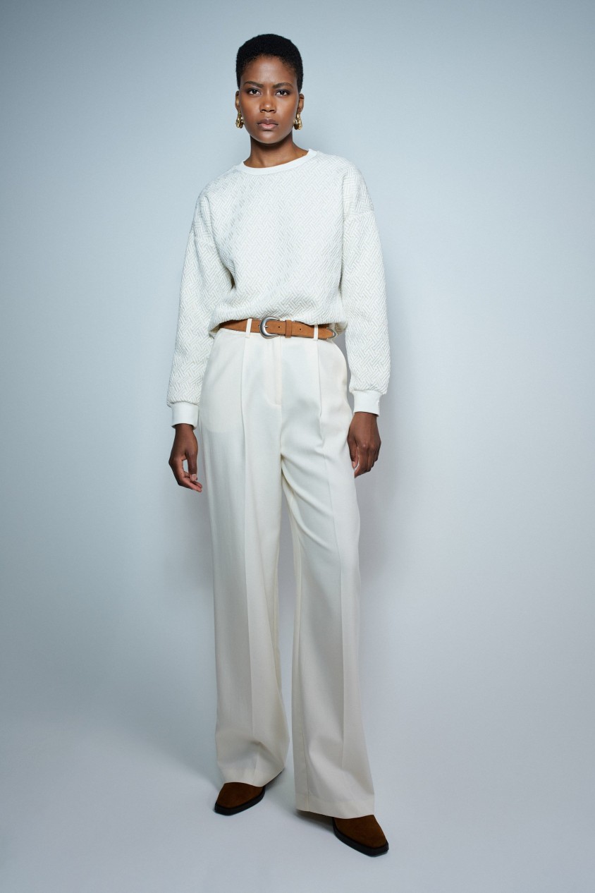 PULL EN MOLLETON TEXTURÉ AVEC BRILLANCE