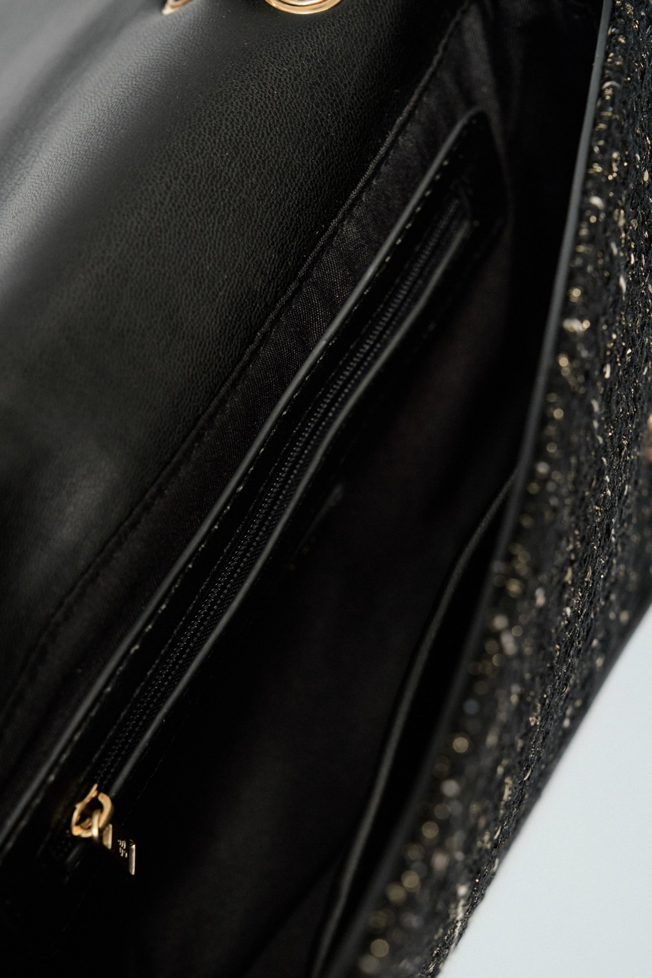 KLEINE TWEED MIT KETTE