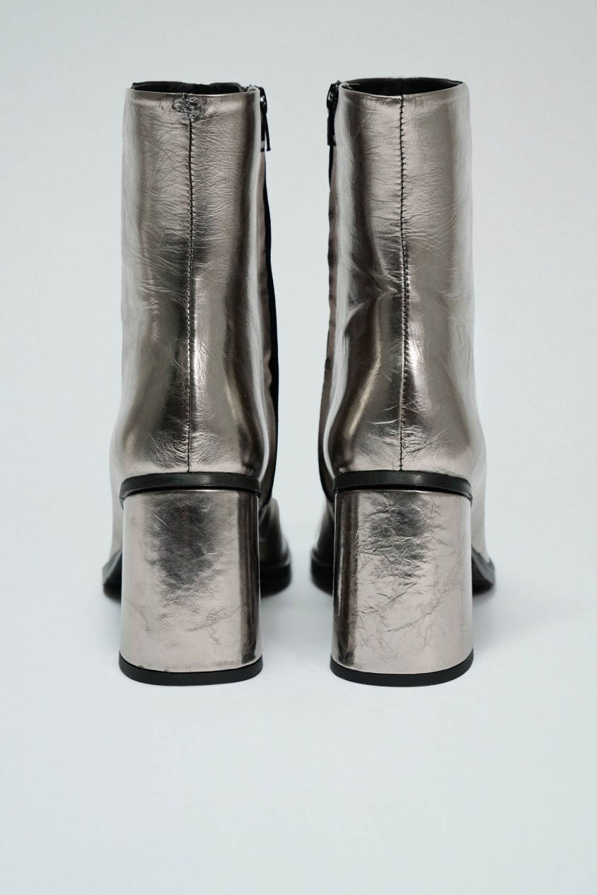 METALLIC LEATHER BOOT