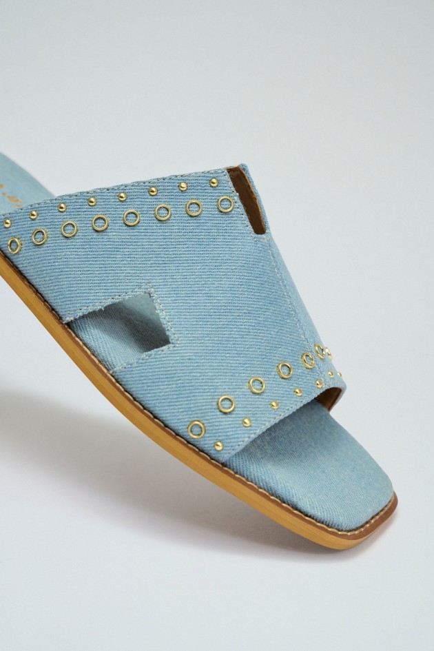 FLAT SANDALS IN DENIM