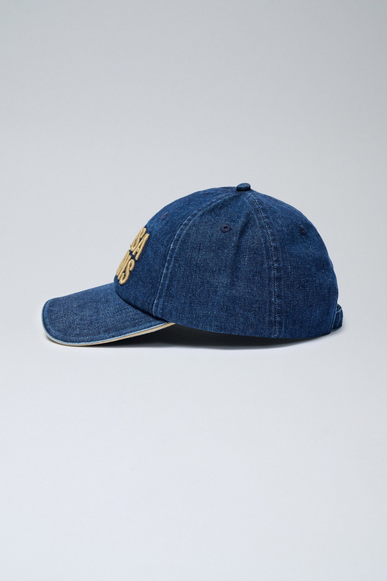 CASQUETTE EN JEAN AVEC LOGO