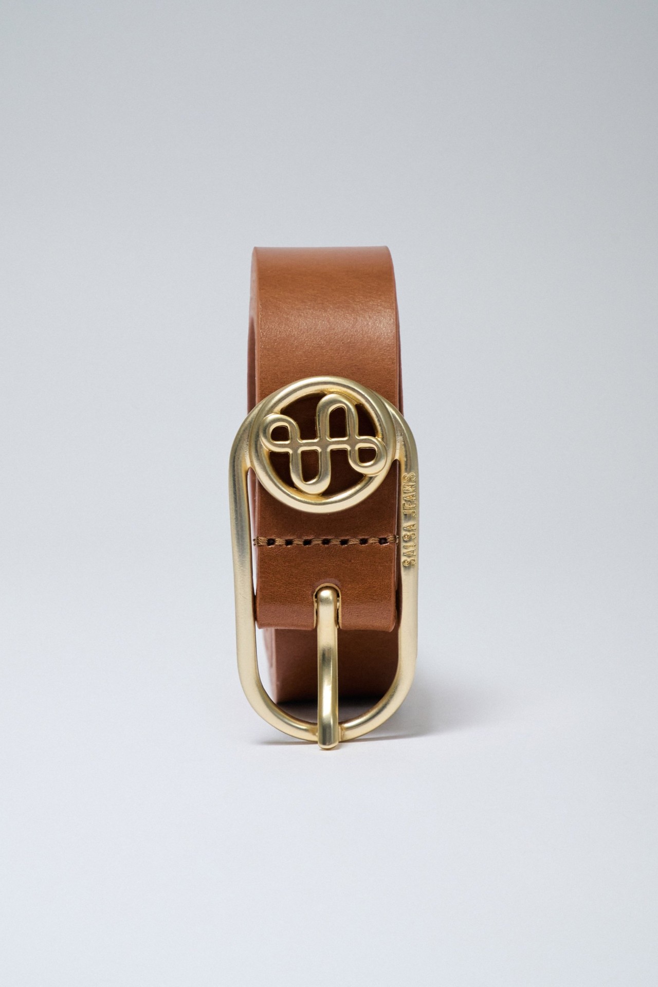 CINTO EM PELE COM BRANDING