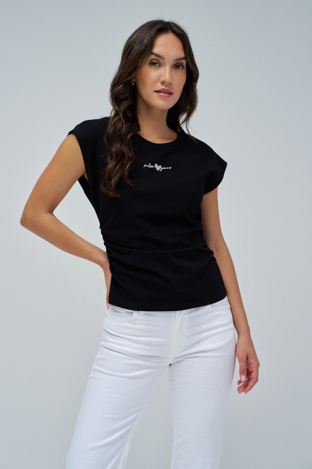 T-SHIRT COM FRANZIDO