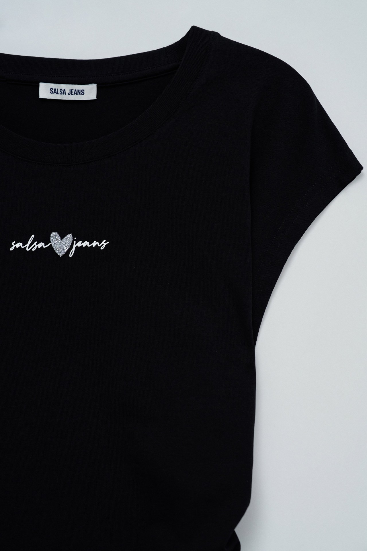 T-SHIRT COM FRANZIDO