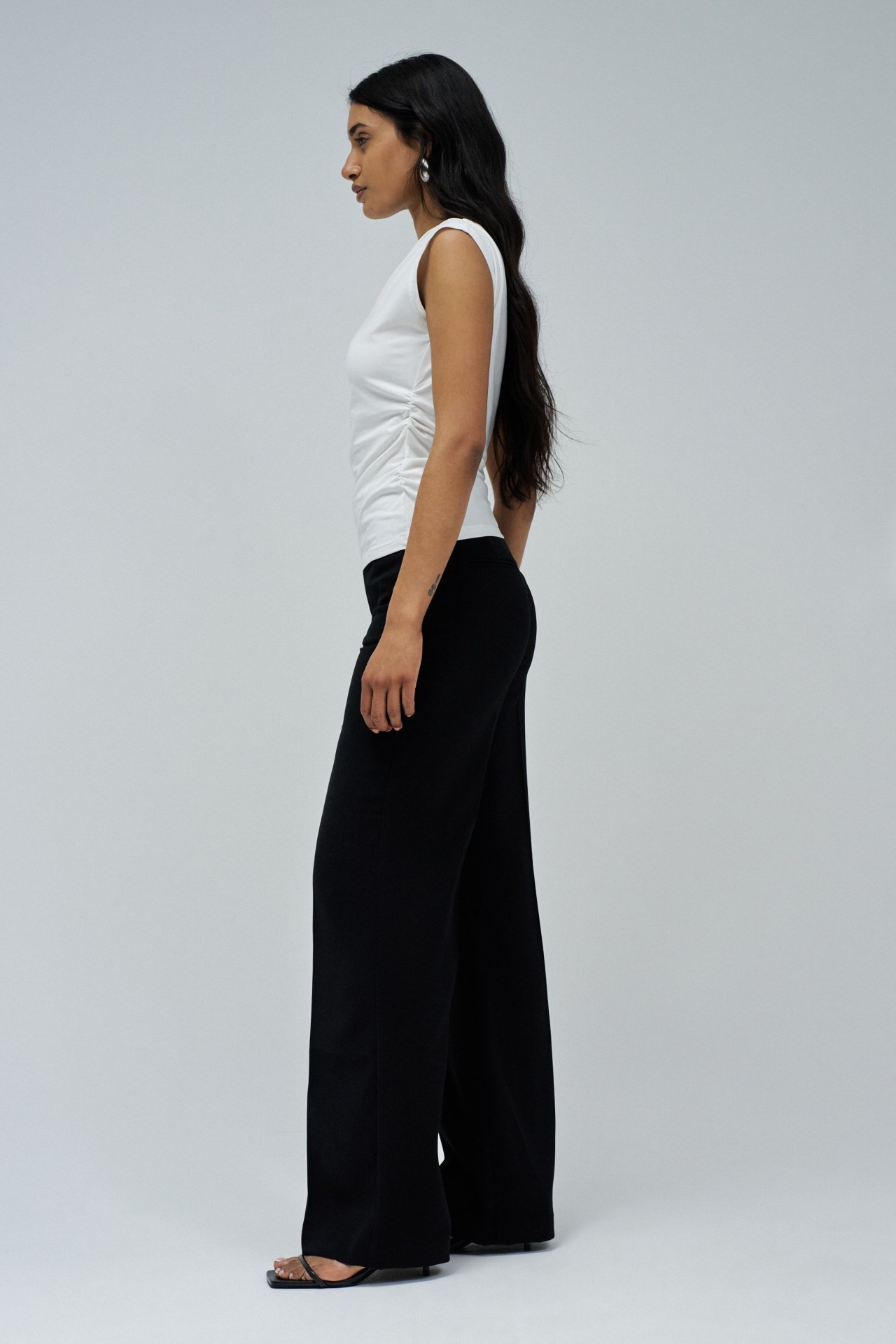 T-SHIRT COM FRANZIDO