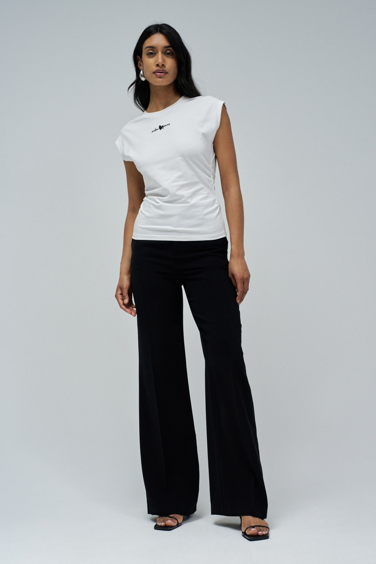 T-SHIRT COM FRANZIDO