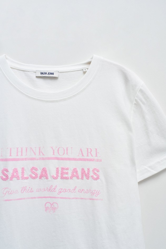 CAMISETA CON ESTAMPADO