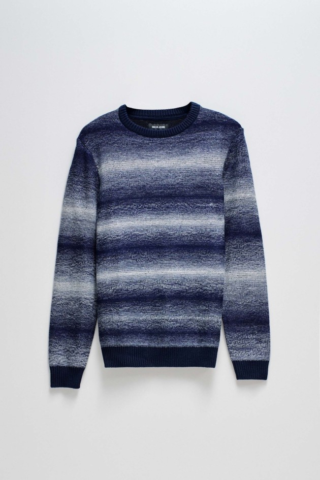 STRIPED KNIT SWEATER