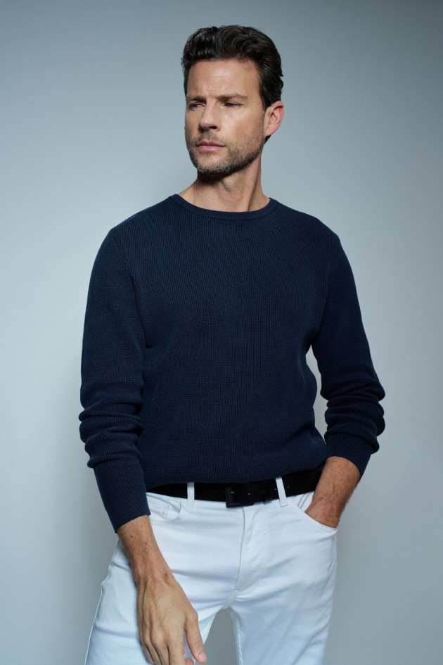 TEXTURED KNIT SWEATER