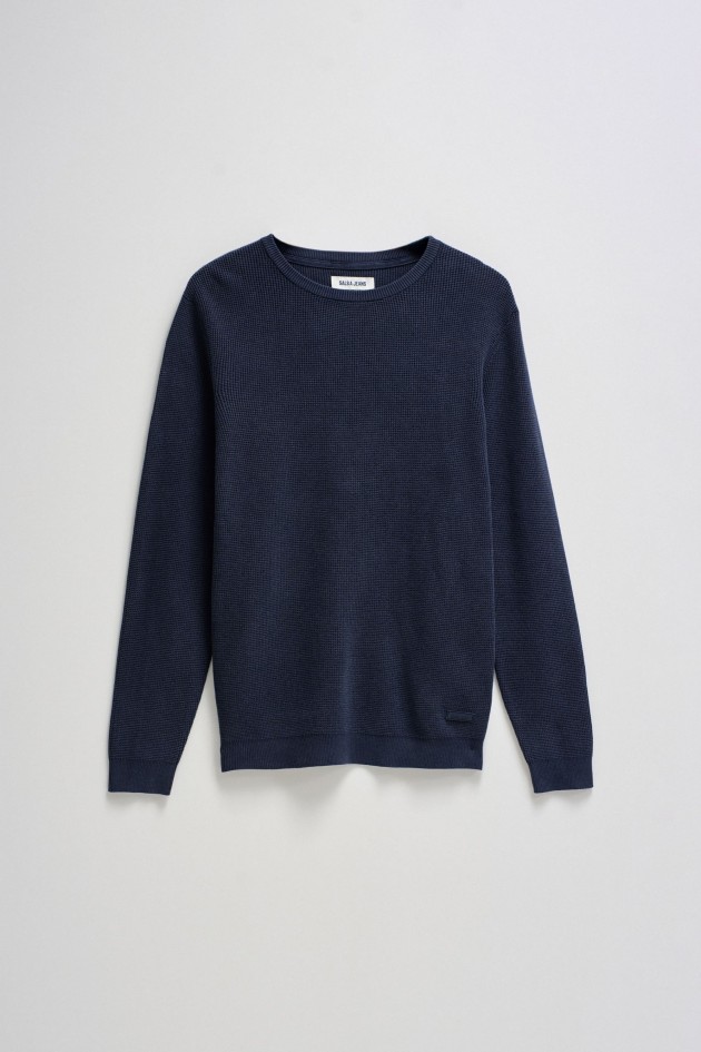 TEXTURED KNIT SWEATER