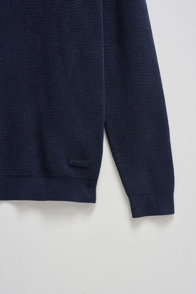 TEXTURED KNIT SWEATER