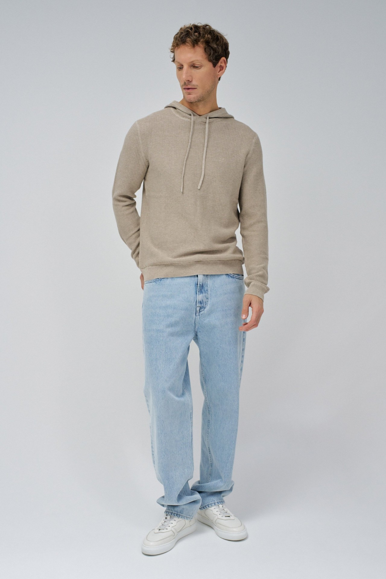 HOODIE WITH TEXTURED EFFECT