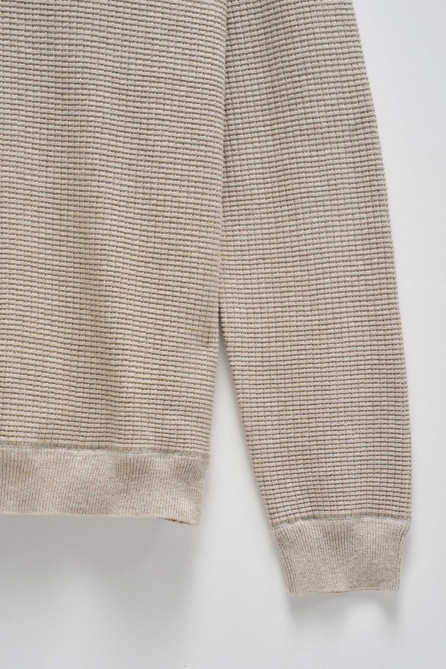 HOODIE WITH TEXTURED EFFECT