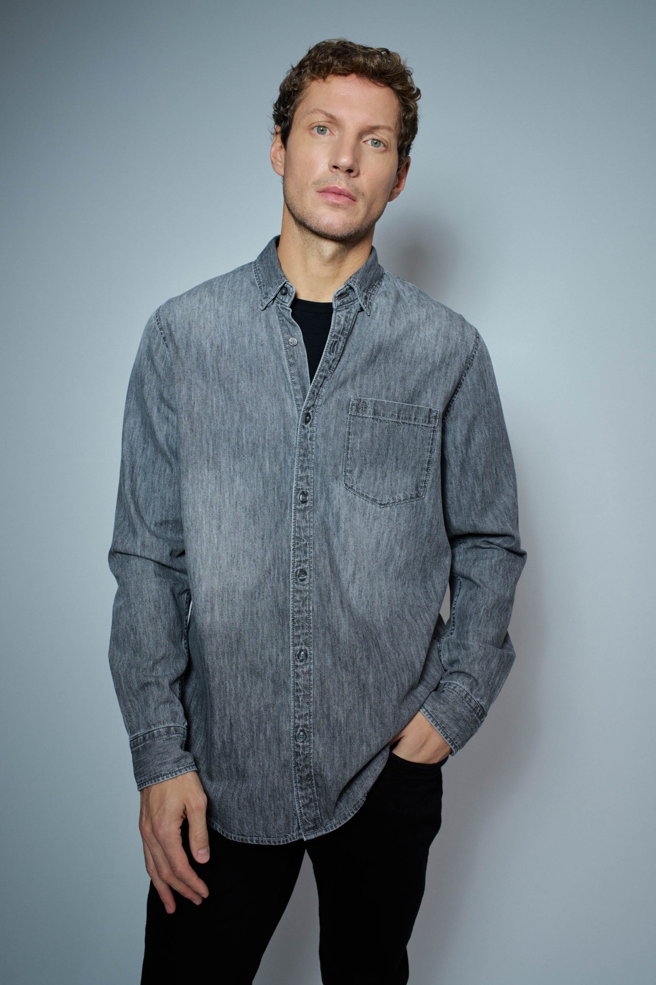 REGULAR FIT DENIM SHIRT