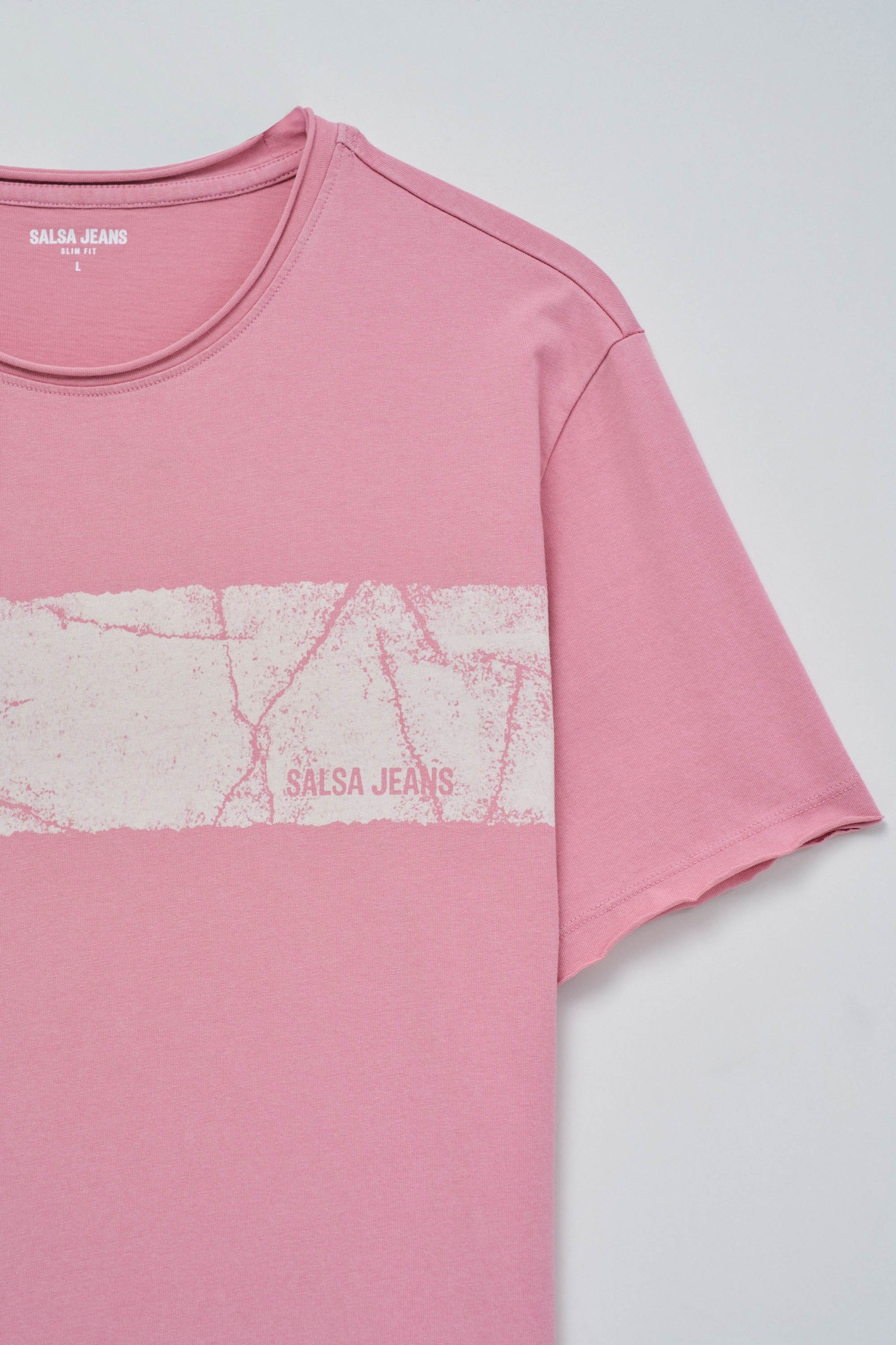 CAMISETA CON ESTAMPADO