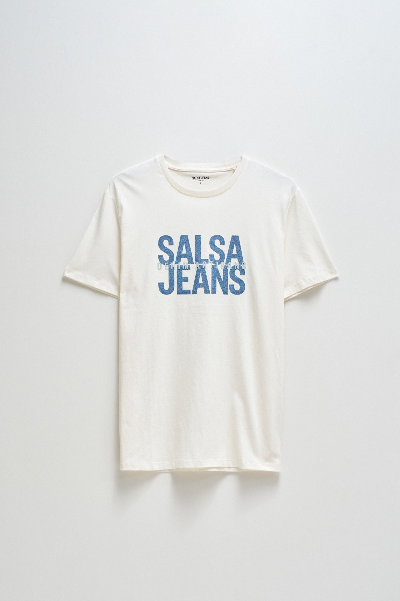 T-SHIRT COM BRANDING