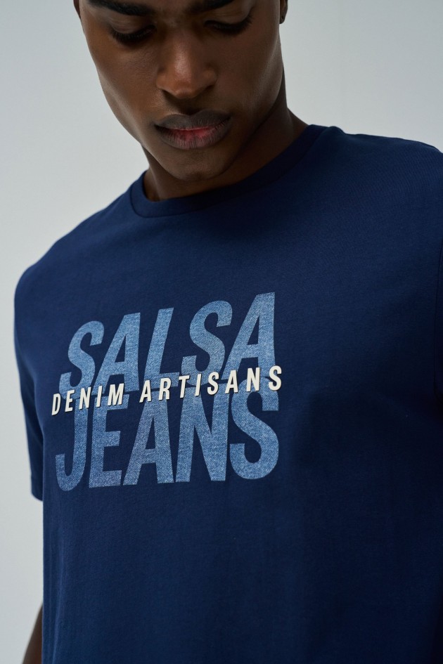 T-SHIRT WITH BRANDING