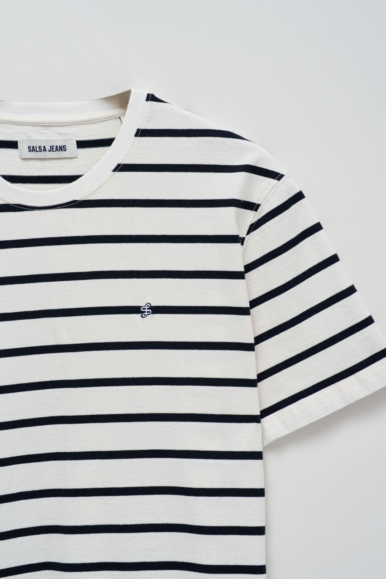 T-SHIRT WITH STRIPES