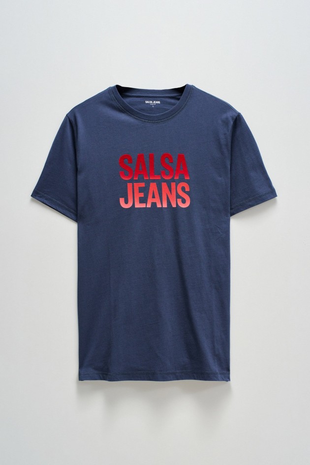 CAMISETA CON BRANDING