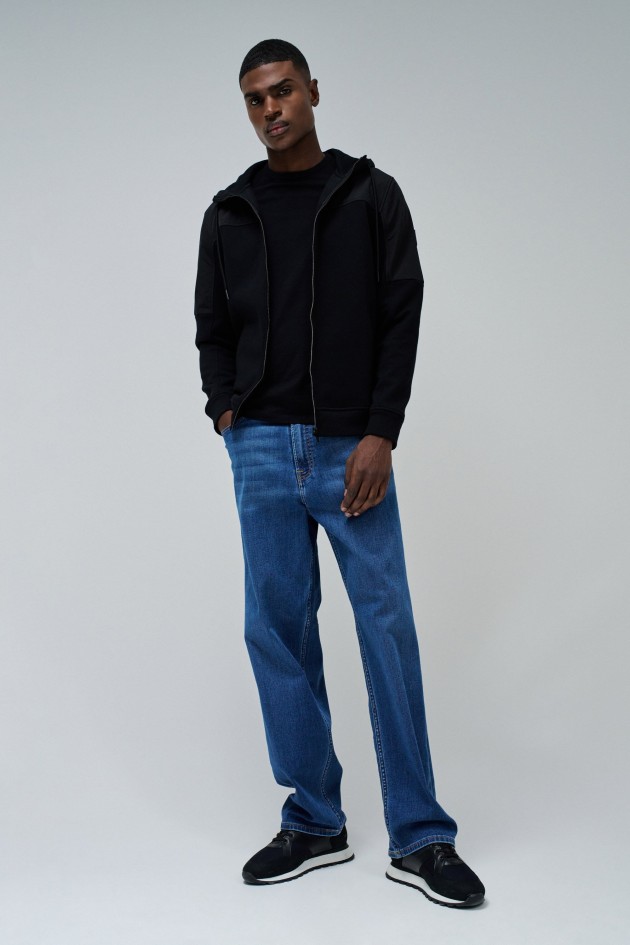 MANTEAU AVEC MÉLANGE DE MATÉRIAUX