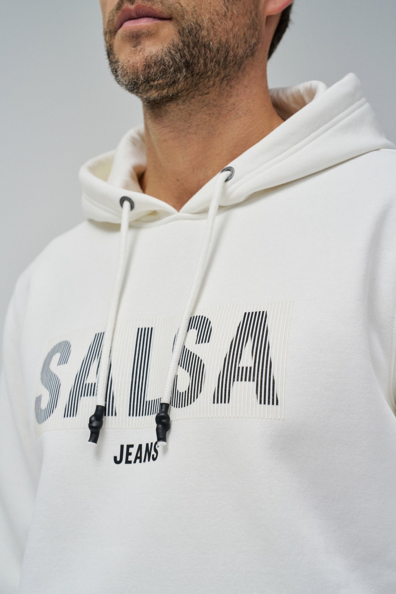 SWEAT  CAPUCHE AVEC LOGO