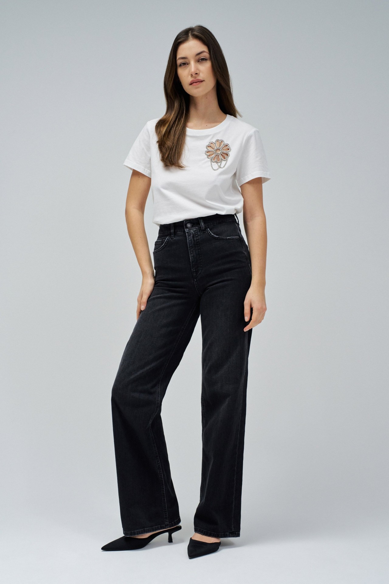 T-SHIRT WITH FLORAL CUTOUT