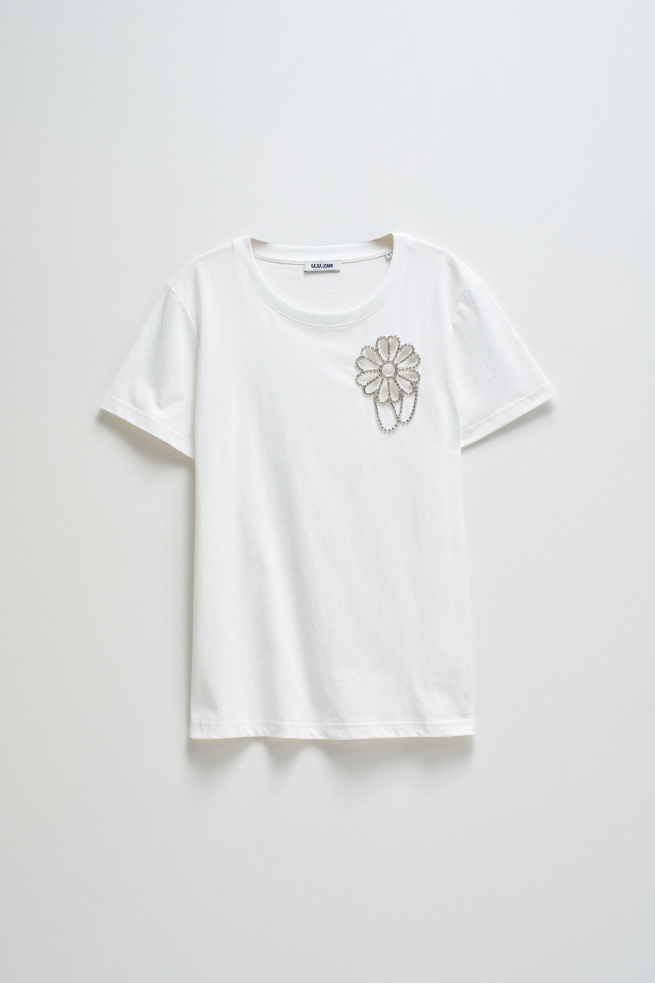 T-SHIRT WITH FLORAL CUTOUT