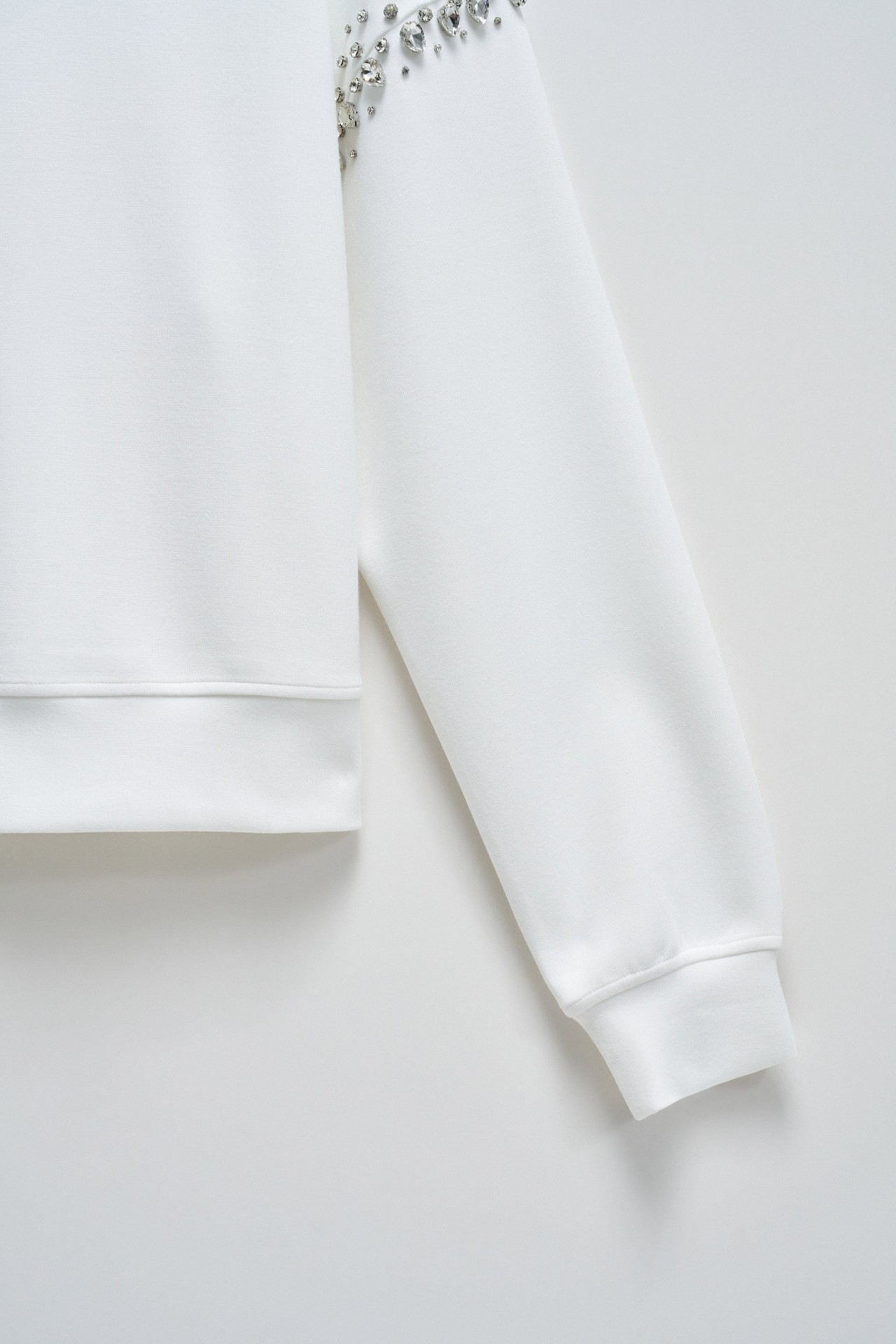 SWEATSHIRT WITH RHINESTONES