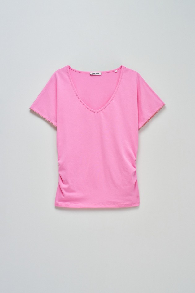 T-SHIRT MIT RÜSCHEN